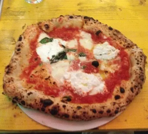 Margherita (+ ricotta) at Mercato Metropolitano